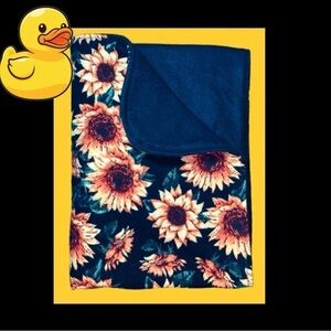 𝅺🌻BEAUTIFUL handcrafted baby blanket